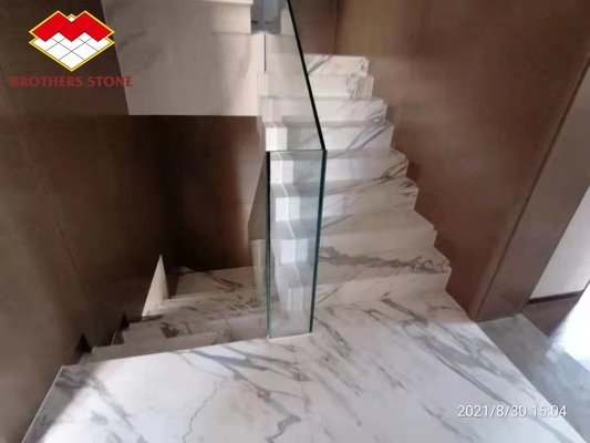 Villa Interior Stair Railing Made of Natural Marble Stone and Calacatta Gold Steps